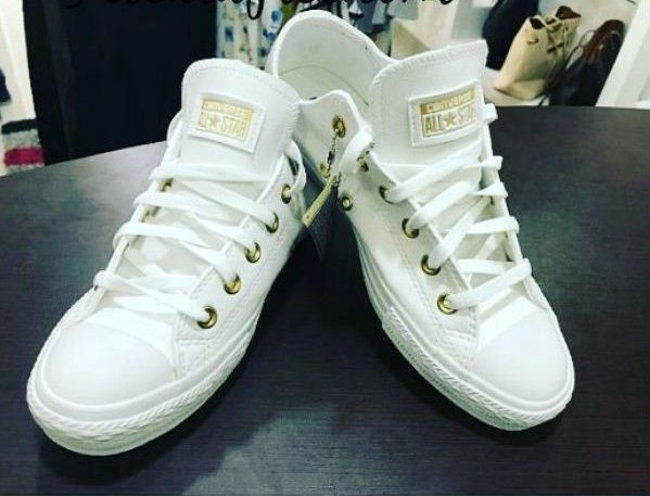 converse triple a