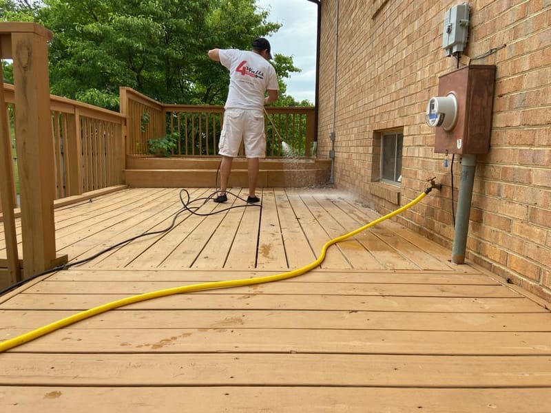 Power Washing 4walls Painting