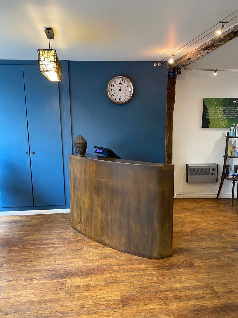 Four Churchyard Hitchin the hairdressing company