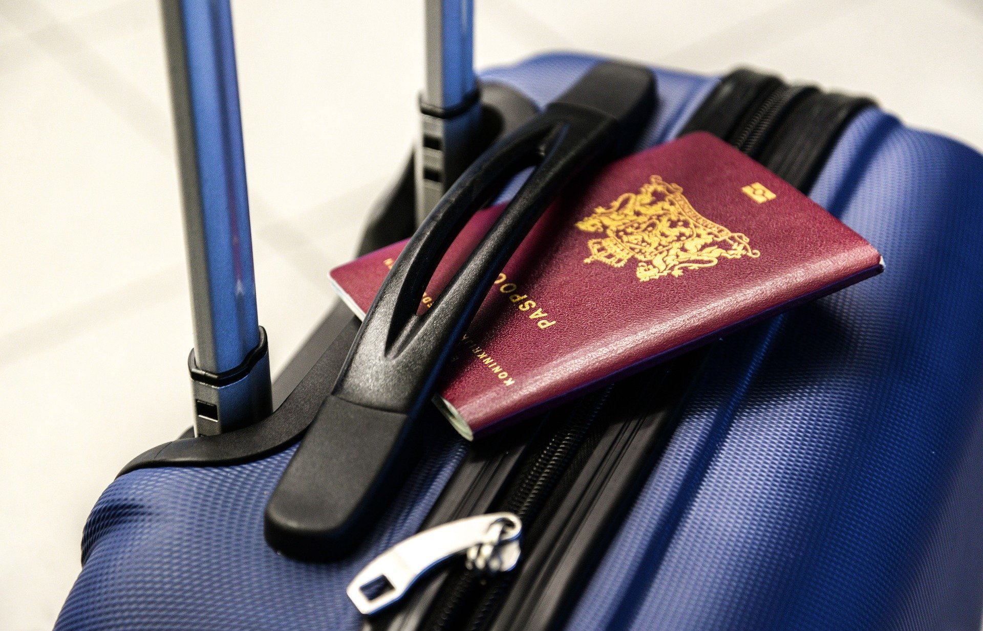 aeromexico checked baggage