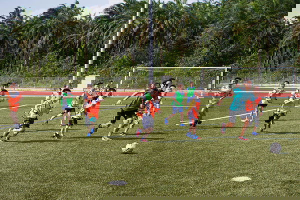 充实的校内课外与户外活动