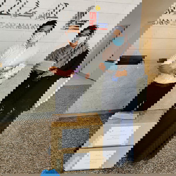 Donating Disposable Face Masks to Government Agencies with ARA Halal Development Services Center Inc (ARA)